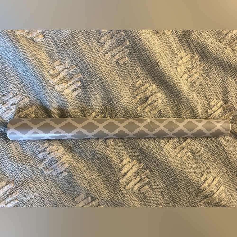 Neutral Geometric Contact Paper Roll